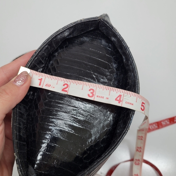 Vintage Made in Italy Faux Crocodile Black Handbag Textured Flap Closure Grunge‎ - Picture 7 of 17